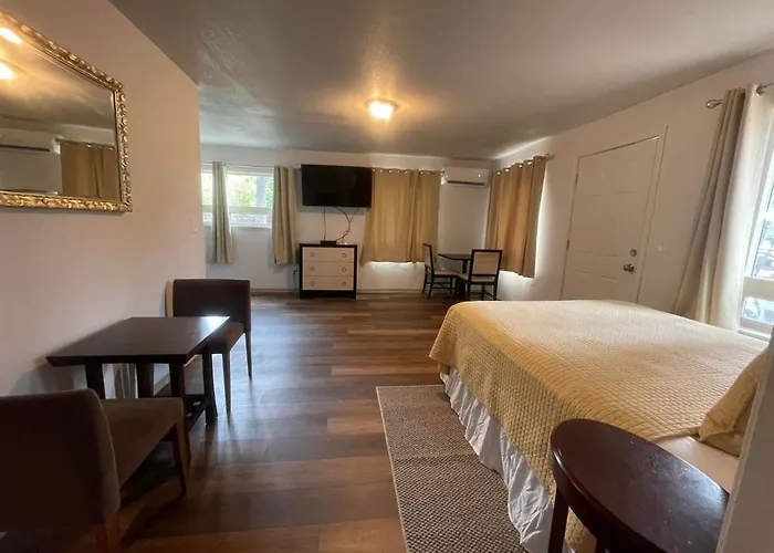 Riverfront Lodging