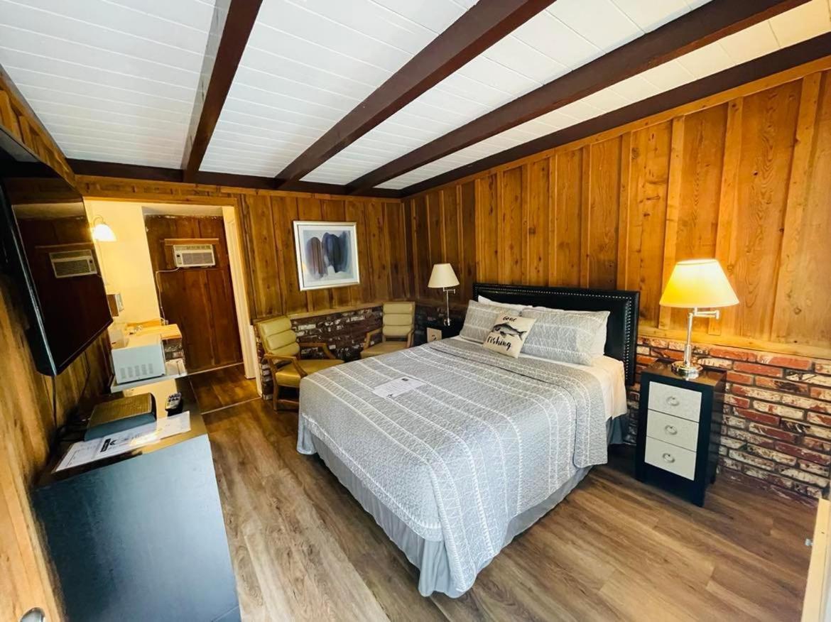 Hotel Riverfront 4*