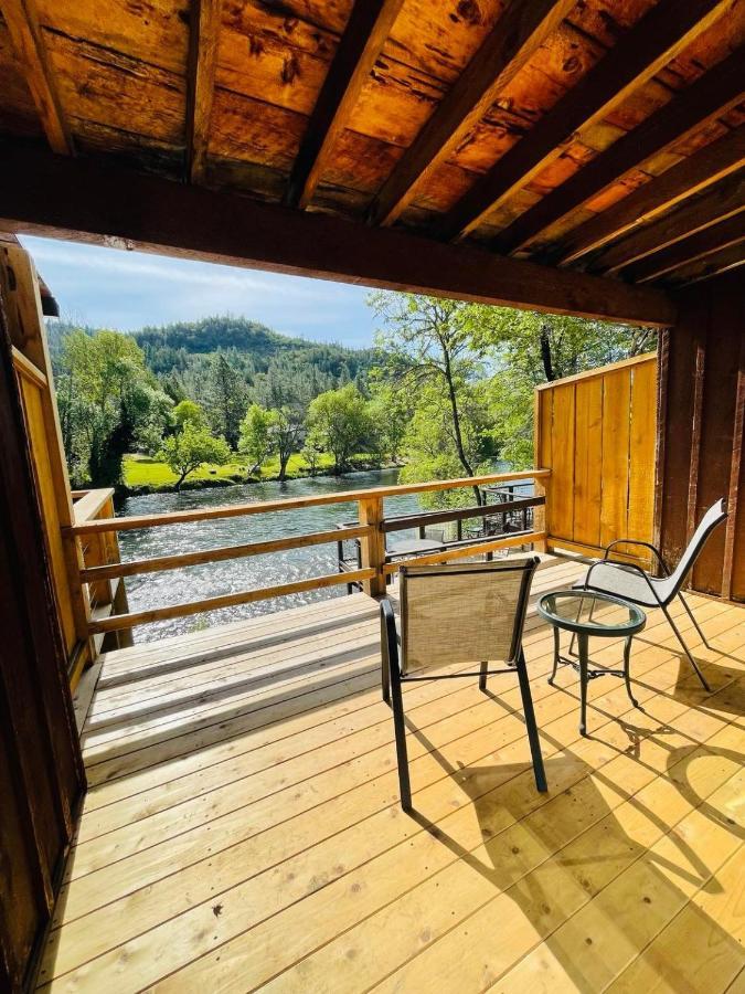 Riverfront 4*