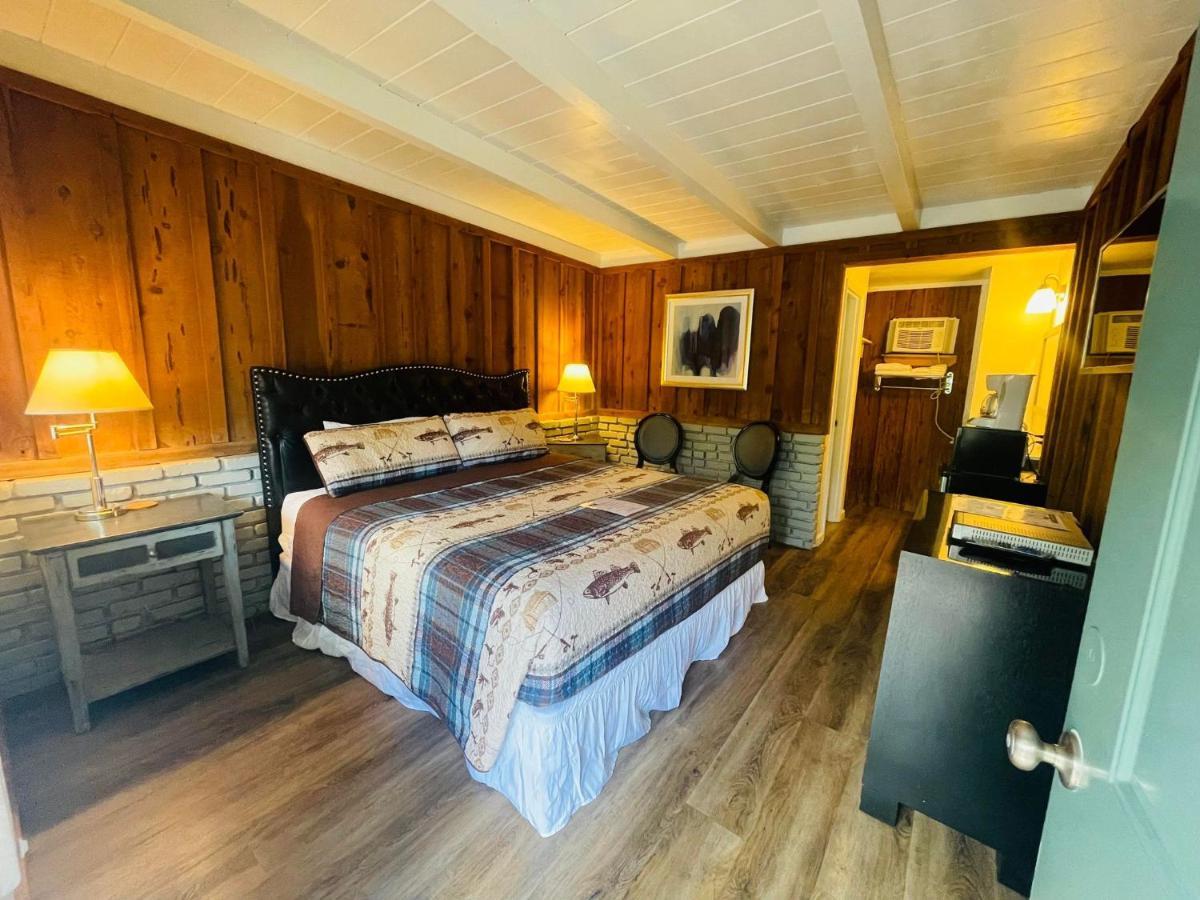 Hotel Riverfront 4*