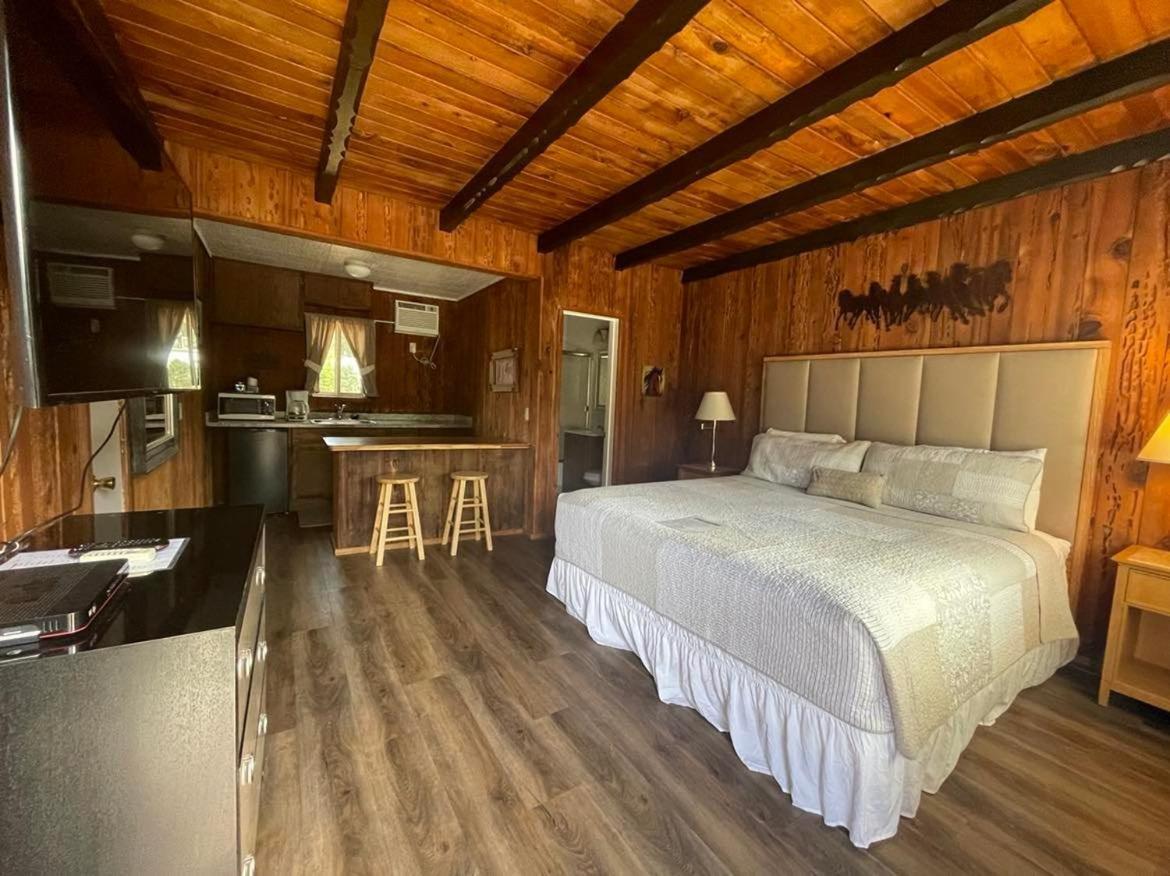 Hotel Riverfront 4*